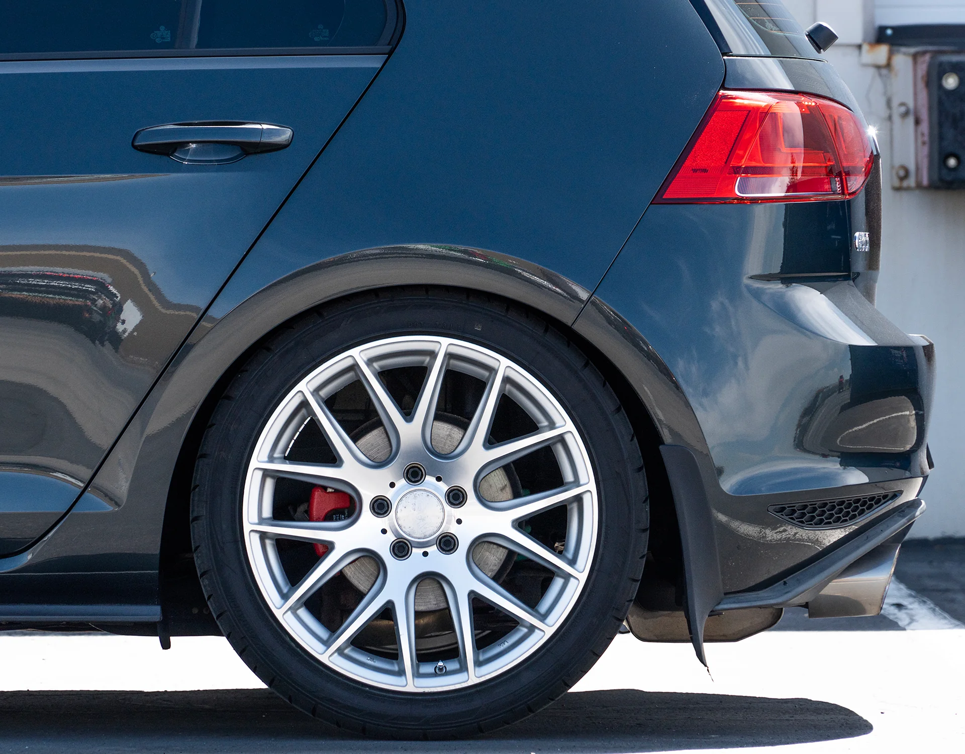 iE Apex Suspension Kit For VW MK8 GTI & MK7 GTI - Image 4